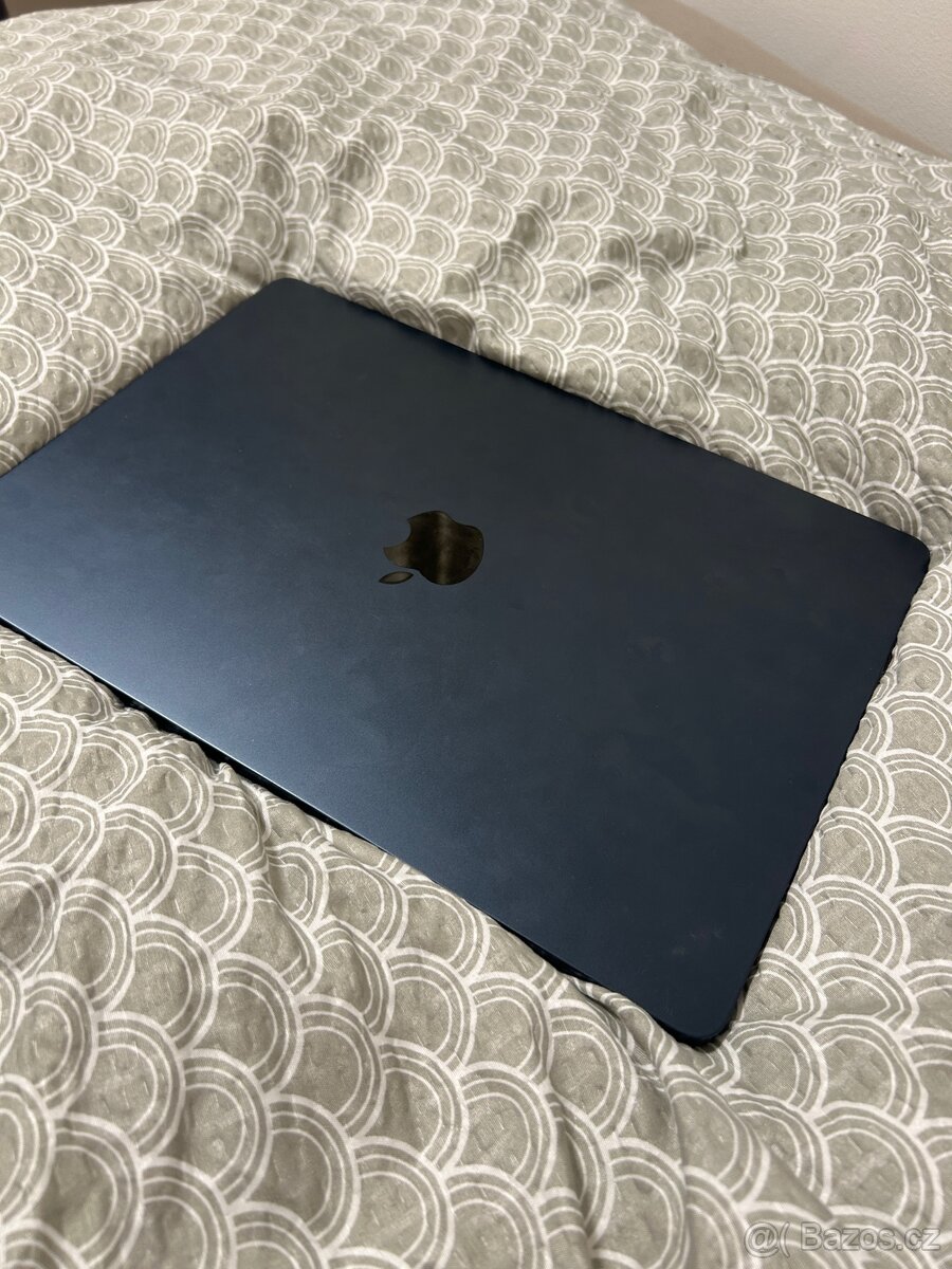 Prodám MacBook Air 2025,15” 256gb ,16gb ram - 2