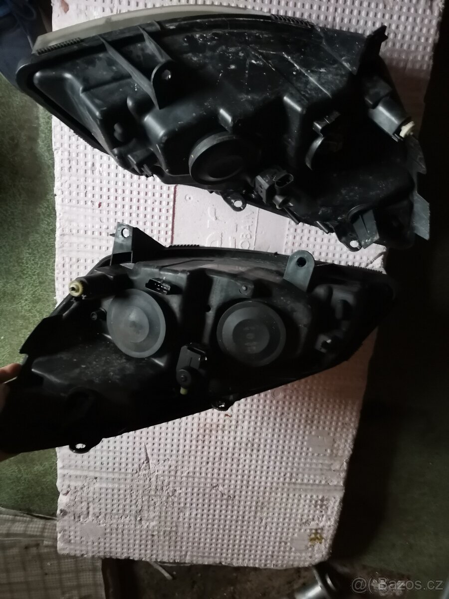 Přední světla Renault scenic 2 - 2