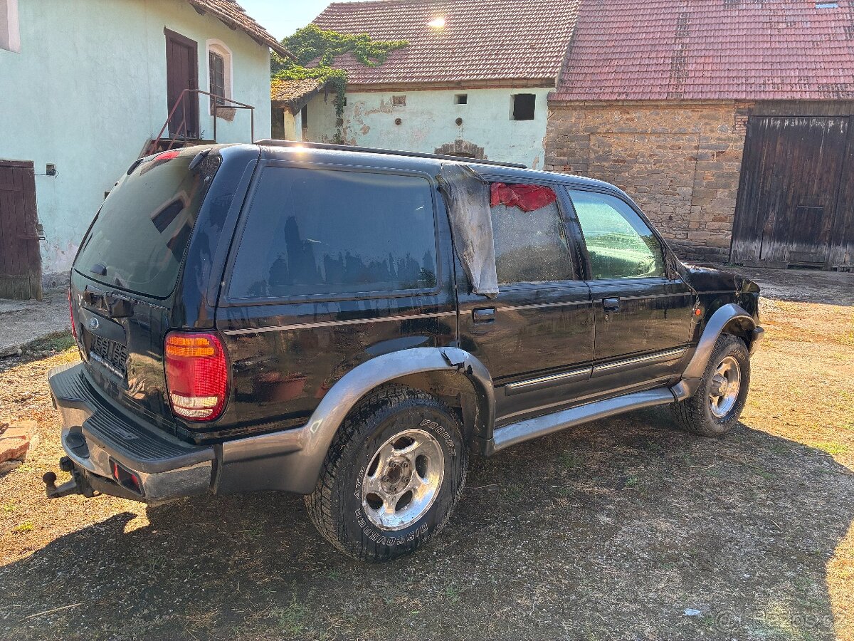 Ford Explorer, 4.0L V6 SOHC - 2
