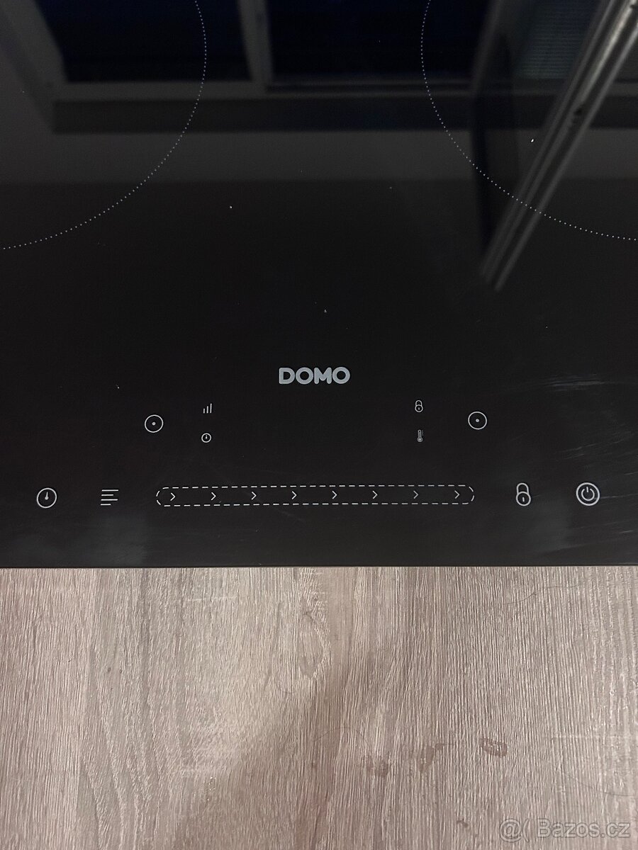 Indukční vařič dvouplotýnkovyl DOMO - 2