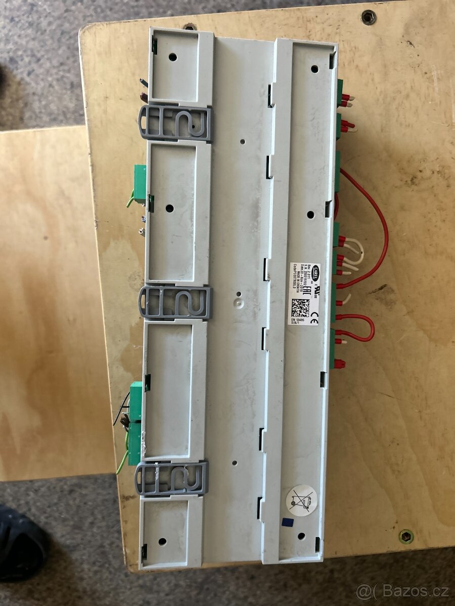 CAREL pCO³ – programovatelný průmyslový regulátor 24V AC, HV - 2