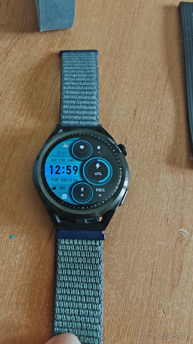 Prodám hodinky Huawei watch GT Runner - 2