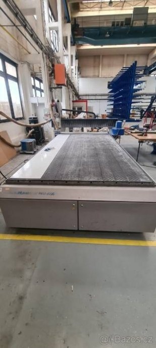 Použité portálové nestingové 3-osé CNC centrum - 2