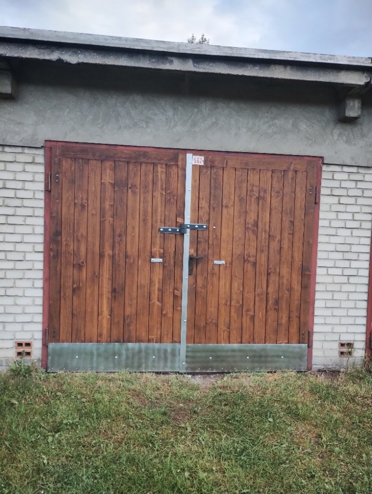 Pronajmu garáž Broučkova ulice - 2
