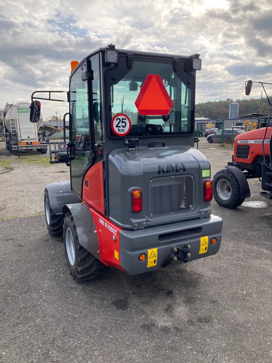 Teleskopický nakladač - 2