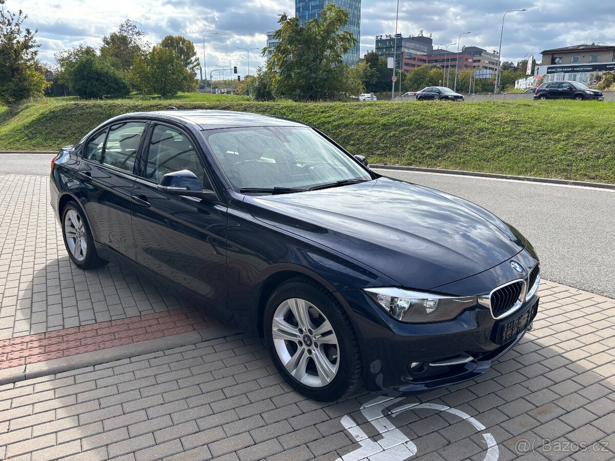 BMW Řada 320i 135kW - 2
