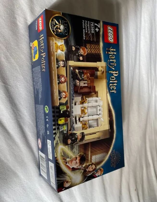 Lego 76386 Bradavice: omyl s Mnoholičným lektvarem - 2