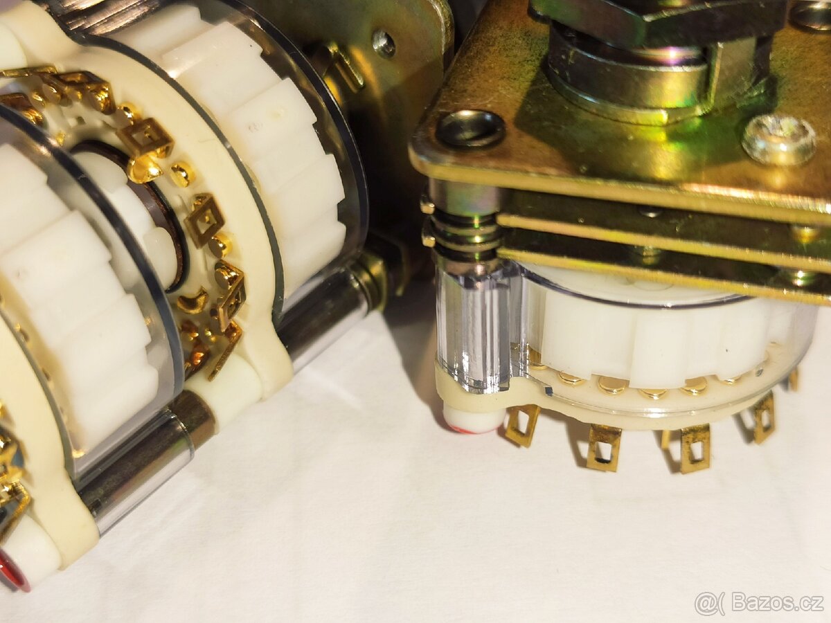 Otočné přepínače ELMA 2x12 Au a 1x12 Au - 2