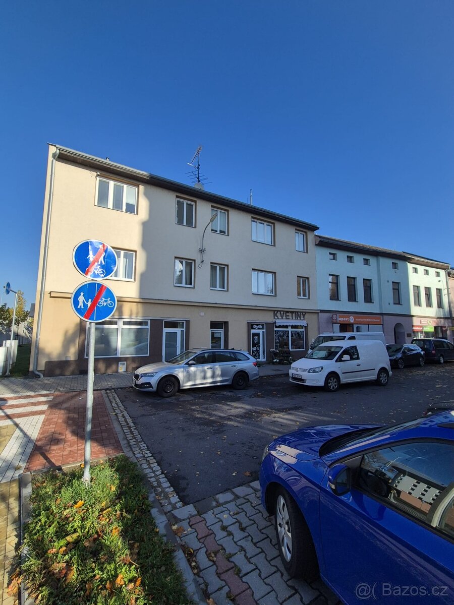 Přízemní obchodní prostory 60m2 - 2