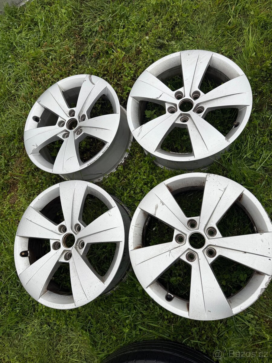 Hliníkove disky skoda superb 3 r17 et41 - 2