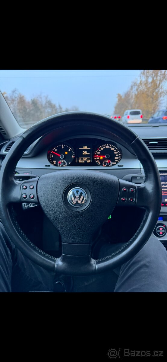 Kožený multifunkční volant VW Passat B6 - 2