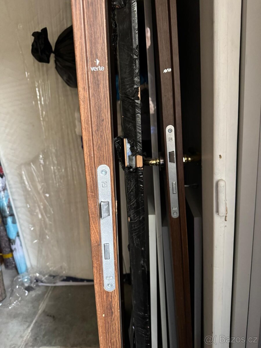 Internetové dveře 80 P VĚŘTE - 2