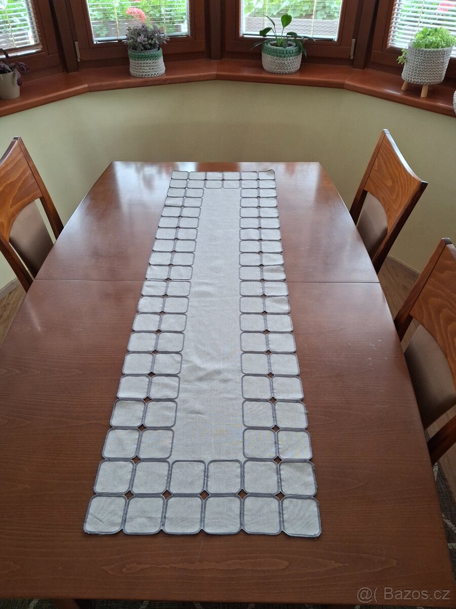 Stůl a 4x židle - 2