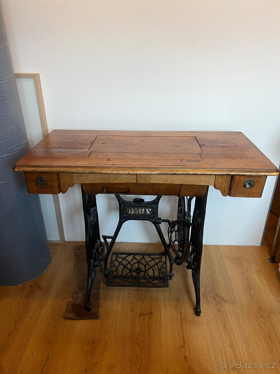 Šicí stroj Veritas v krásném stavu - 2