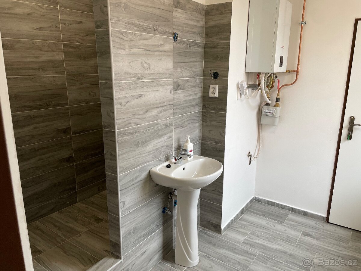 Nově zrekonstruovány byt - 2