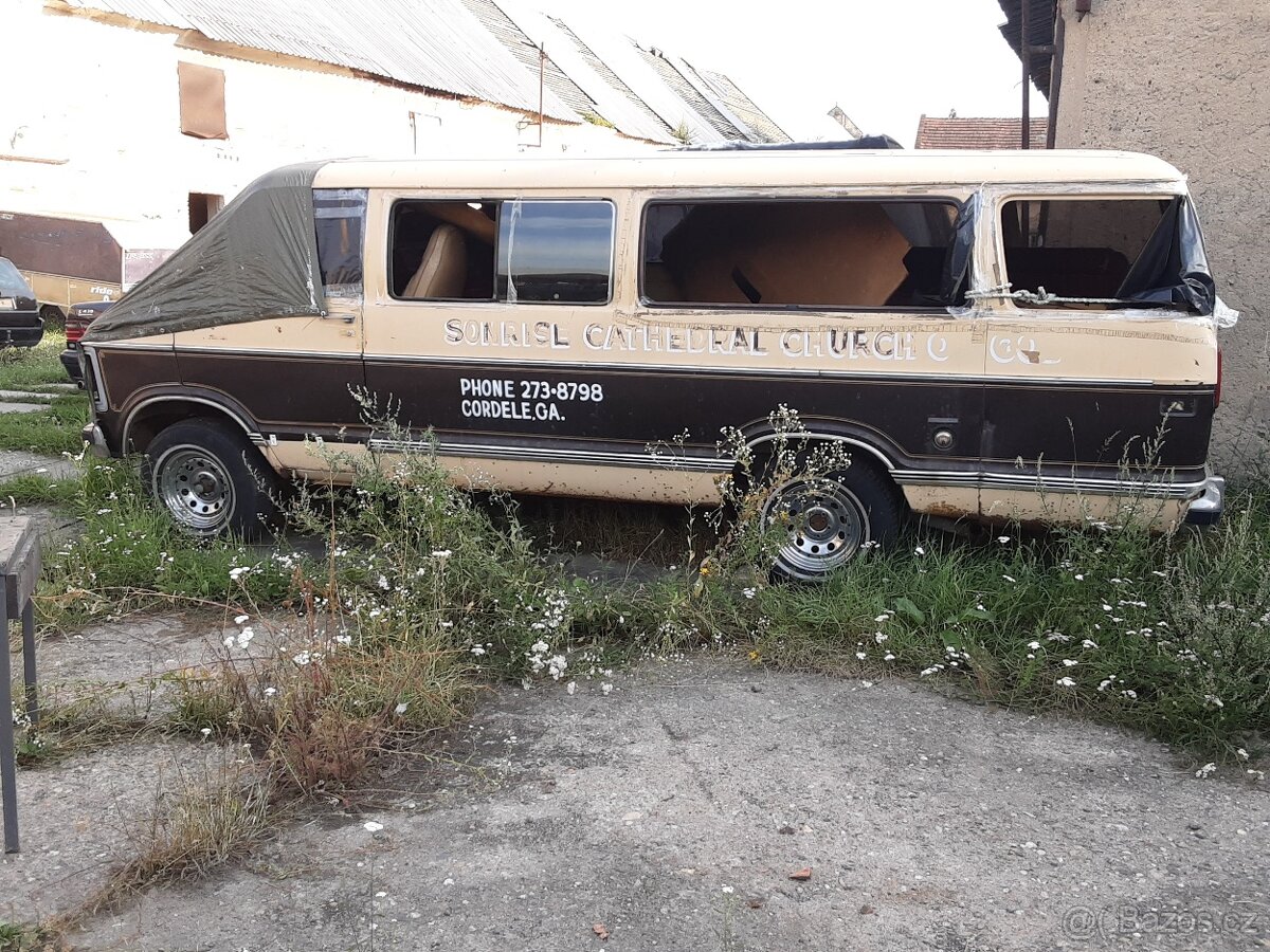 S L E V A . .DODGE RAM VAN na díly, karoserie bez tp, dlouhá - 2