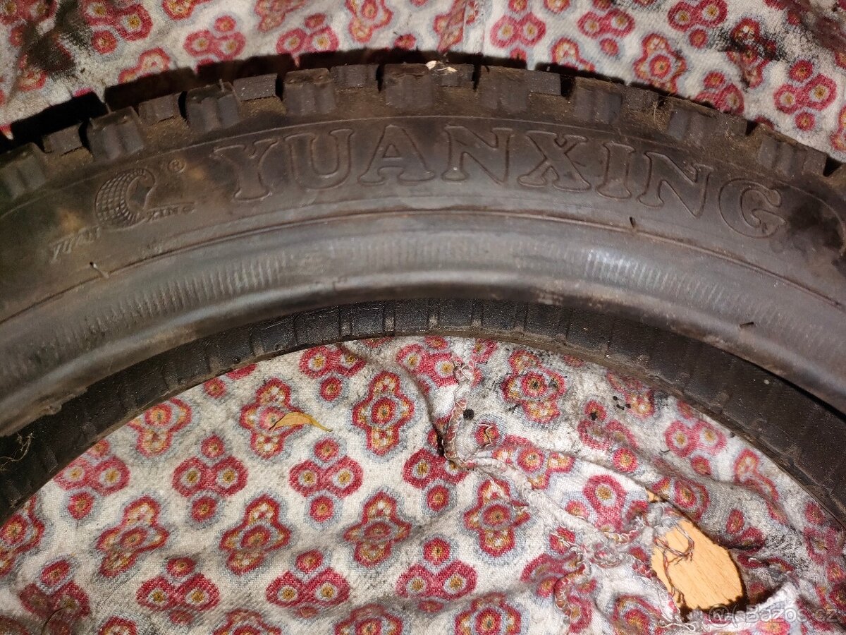 Přední pneu r12 - 2