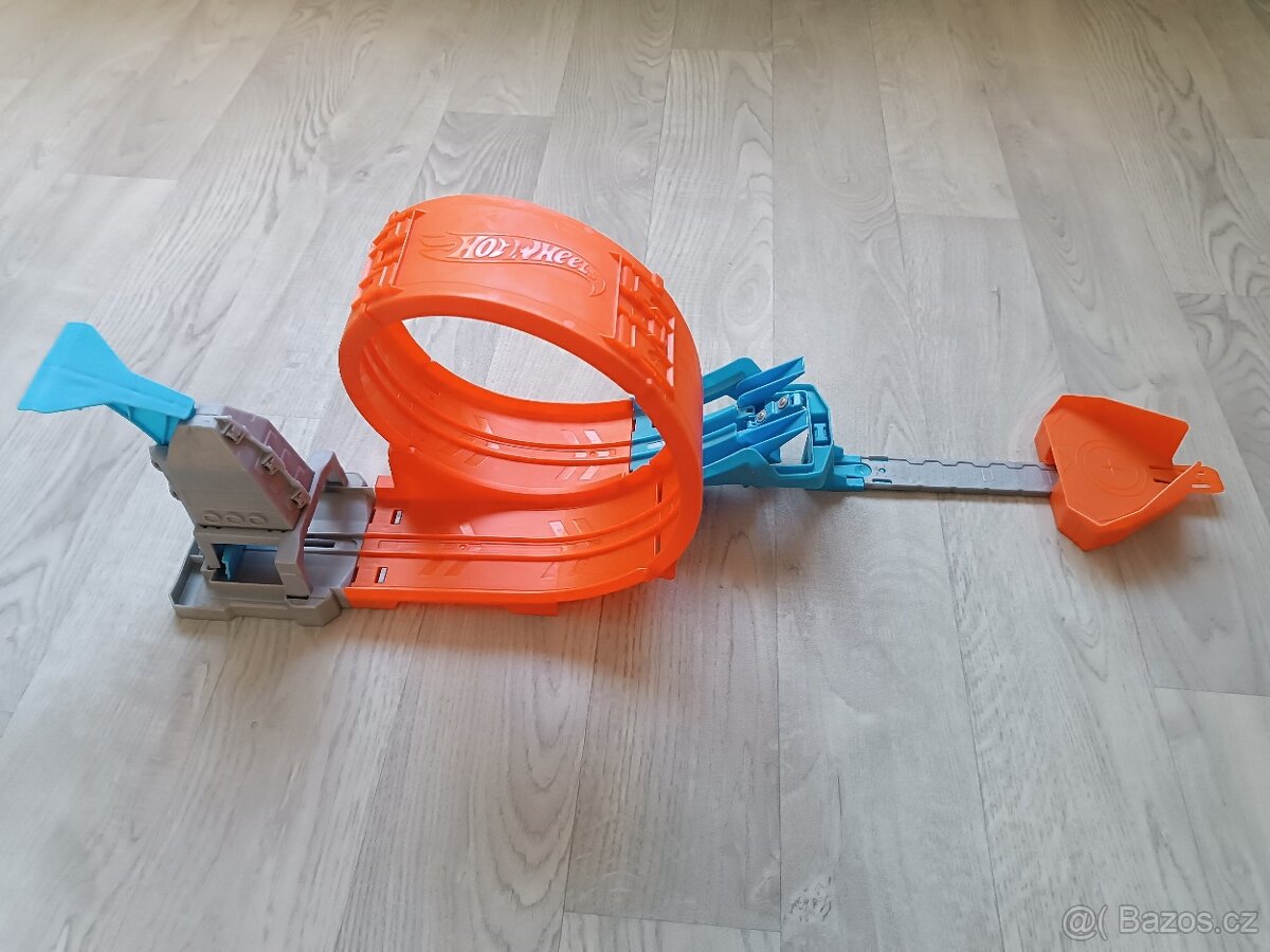 Hot Wheels Action Loop Stunt Champion - 2