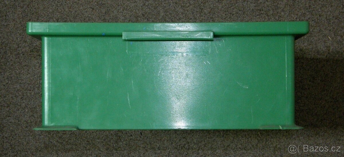 Plastová stohovatelná bedna nízká - 2