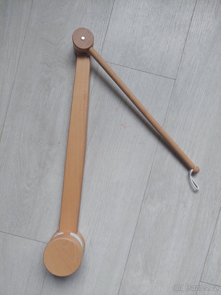 Dřevěné rameno k postýlce - 2