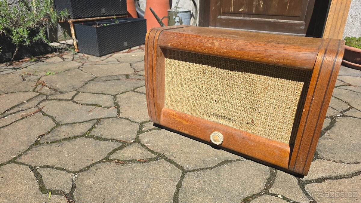 Retro TESLA 1968 rádio po drátě - 2