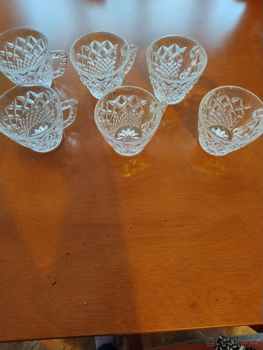 sklo z pozůstalosti - 2