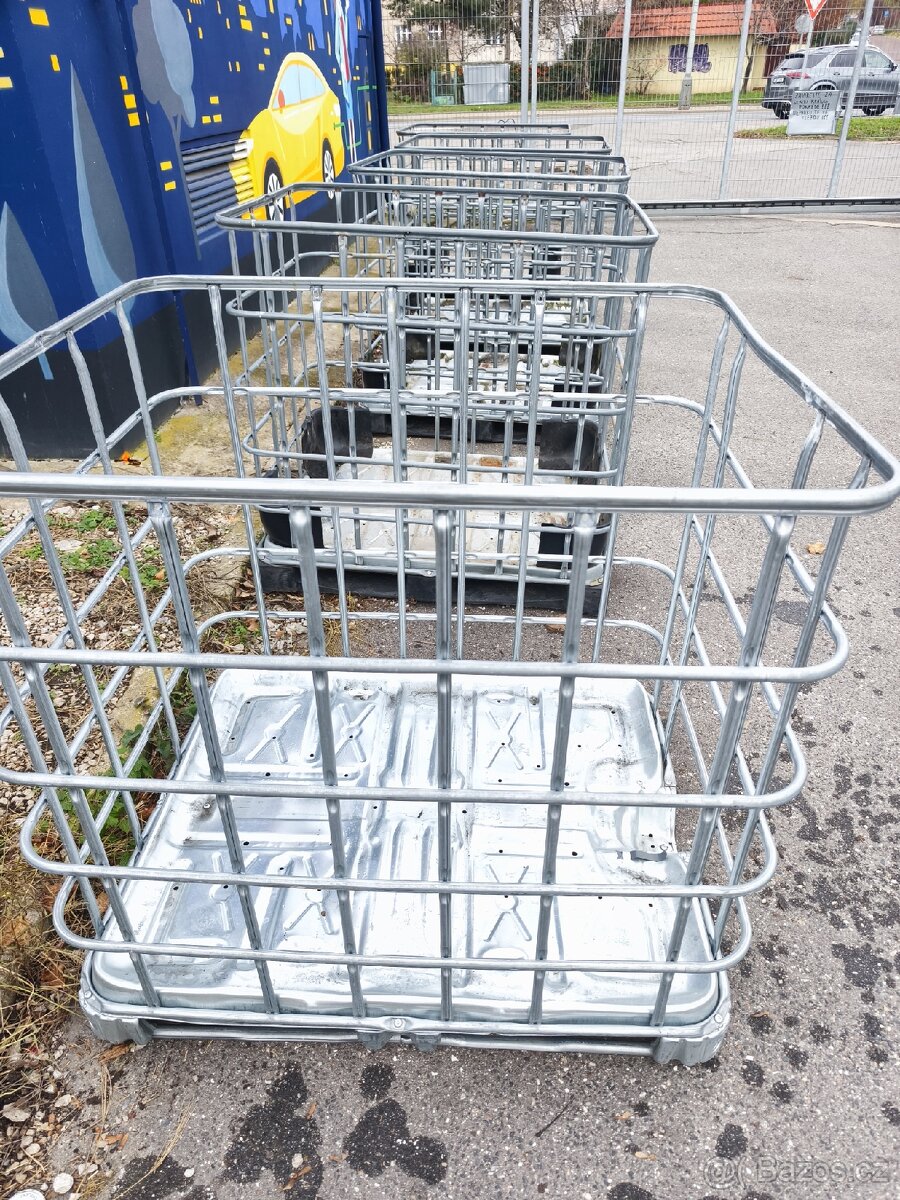 Klece na dřevo atd,Praha 5 - 2