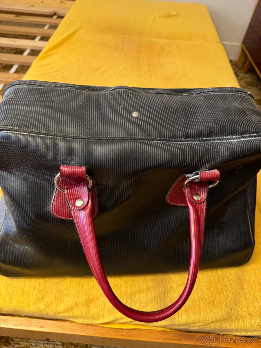 Šicí stroj veritas - 2