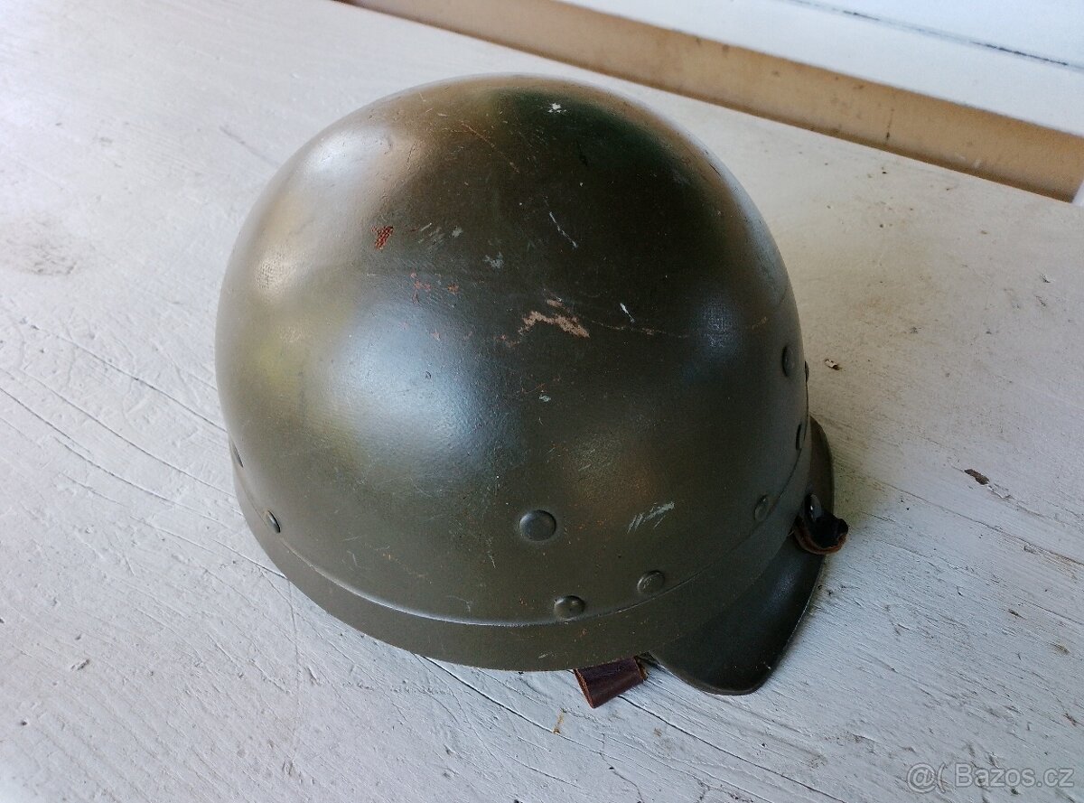 Tankististicka přilba (helma) - 2