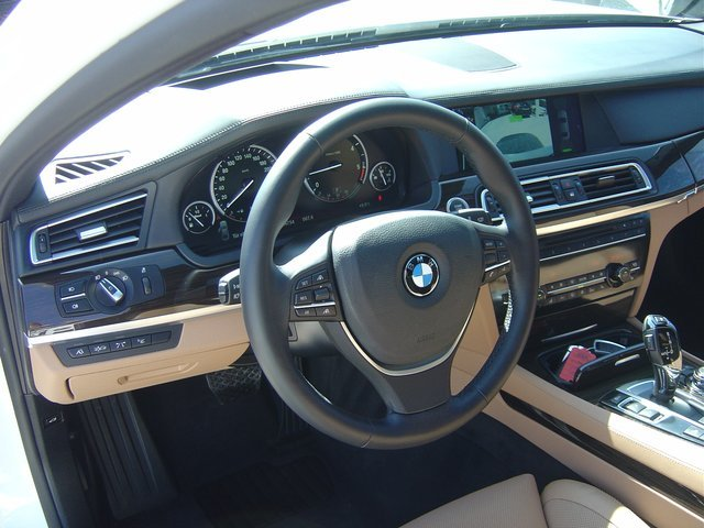 BMW 740L XDRIVE - 2
