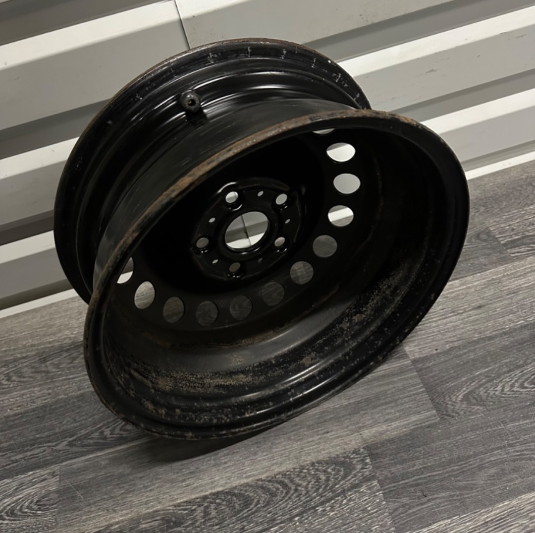 Plechovy disk VW 5x112 15” - 2