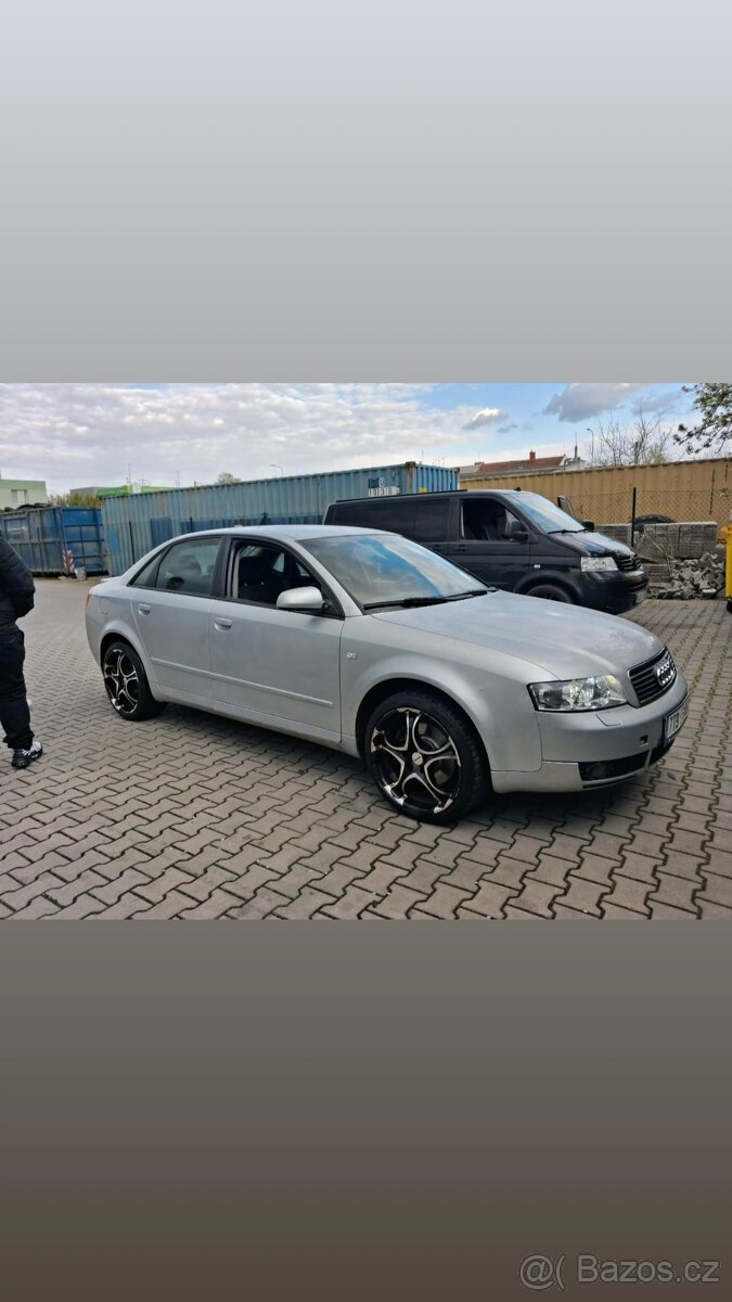 Audi A4 quattro - 2