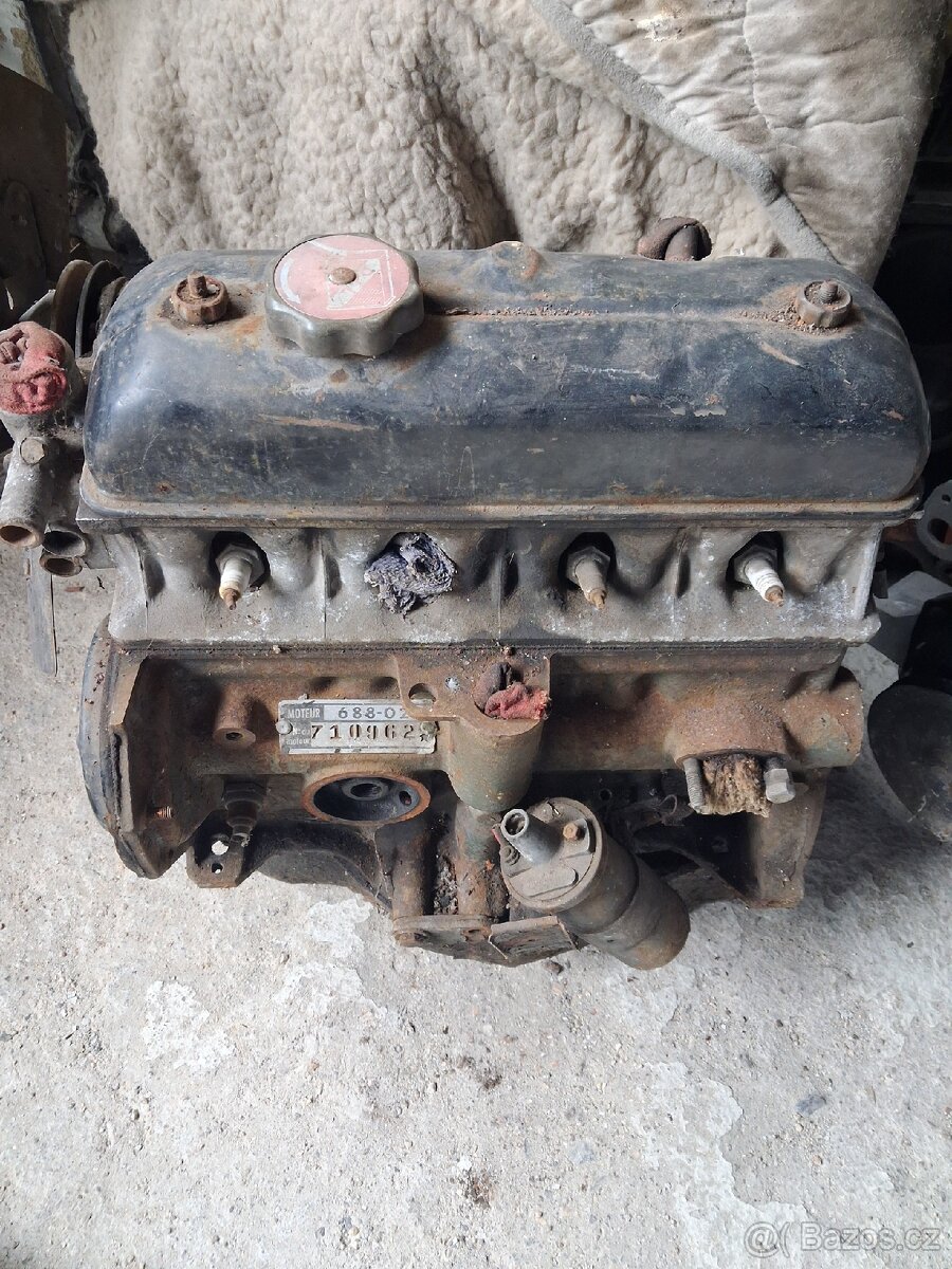 Renault 8 - díly - 2