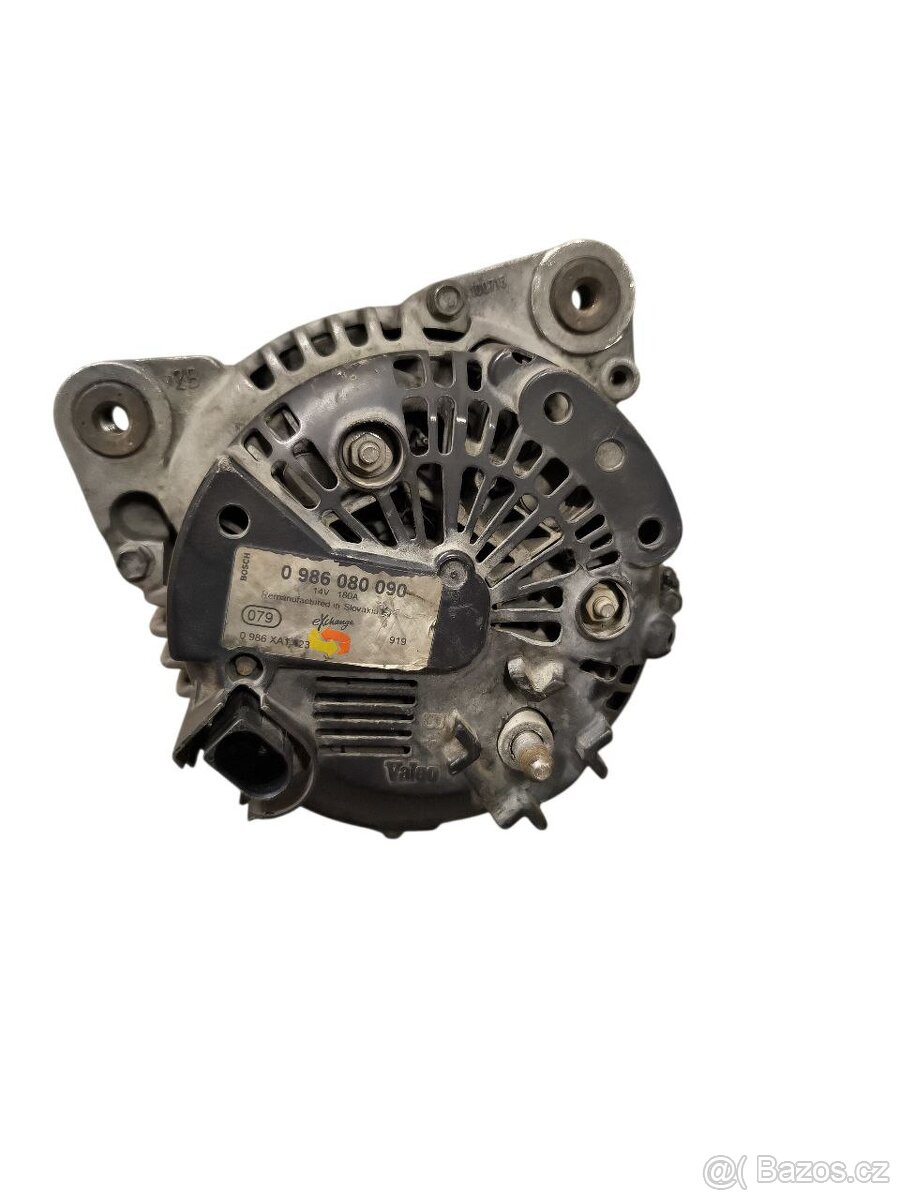 Alternátor z vozu Audi Q7 4L - 2