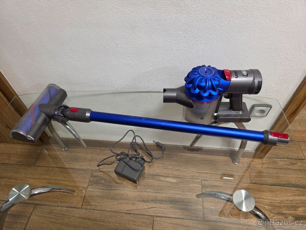 Dyson V7 Motorhead s nabíječkou - 2