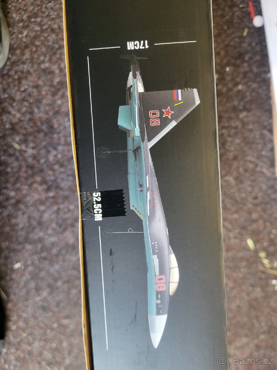 RC akrobatická stíhačka SU-35 - 2