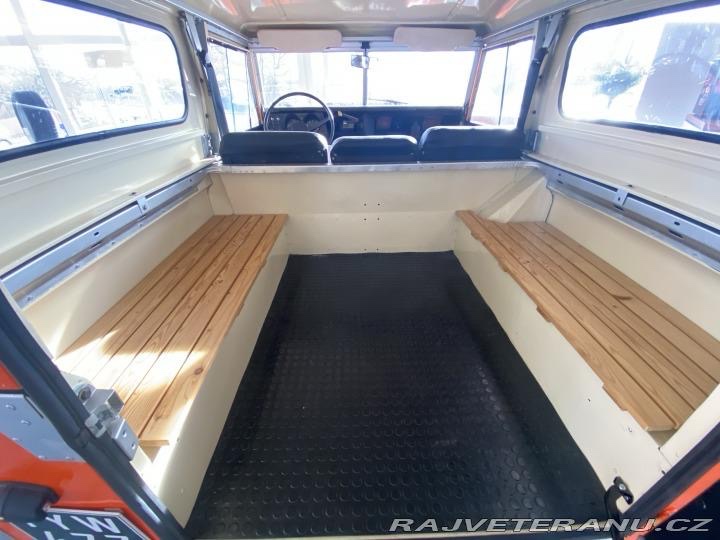 Land Rover - 2