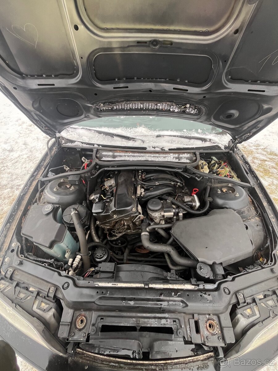 BMW e46 touring facelift N42B20 nahradni dily - 2
