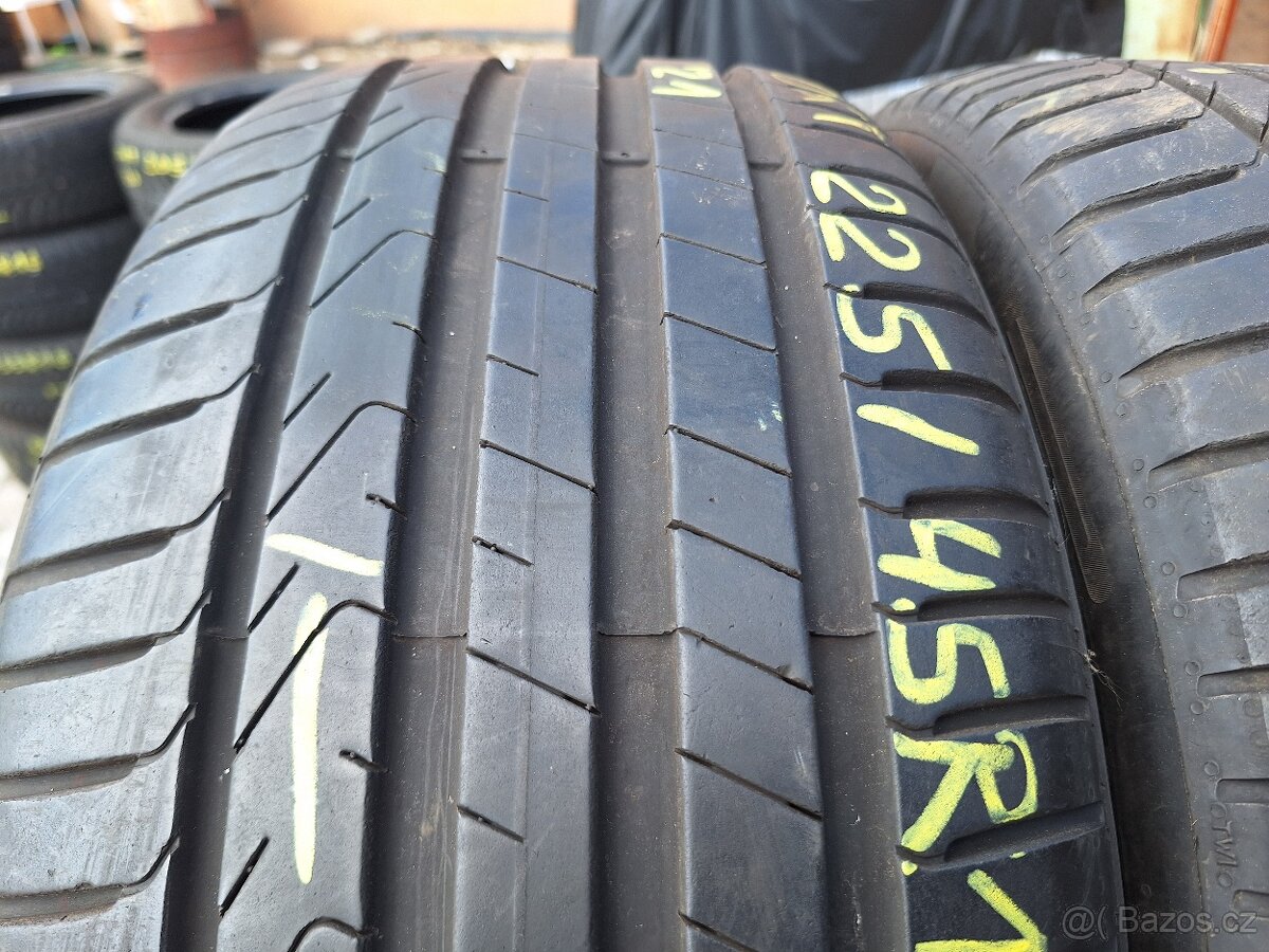 Prodám letní pneu 225/45/17 Pirelli - 2