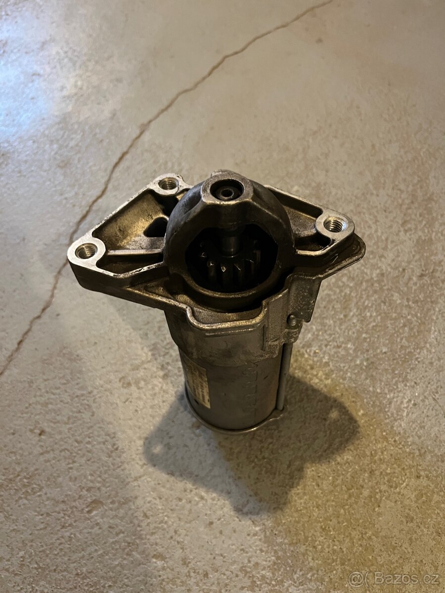 Startér Renault BOSCH – OE 233000686R - 2