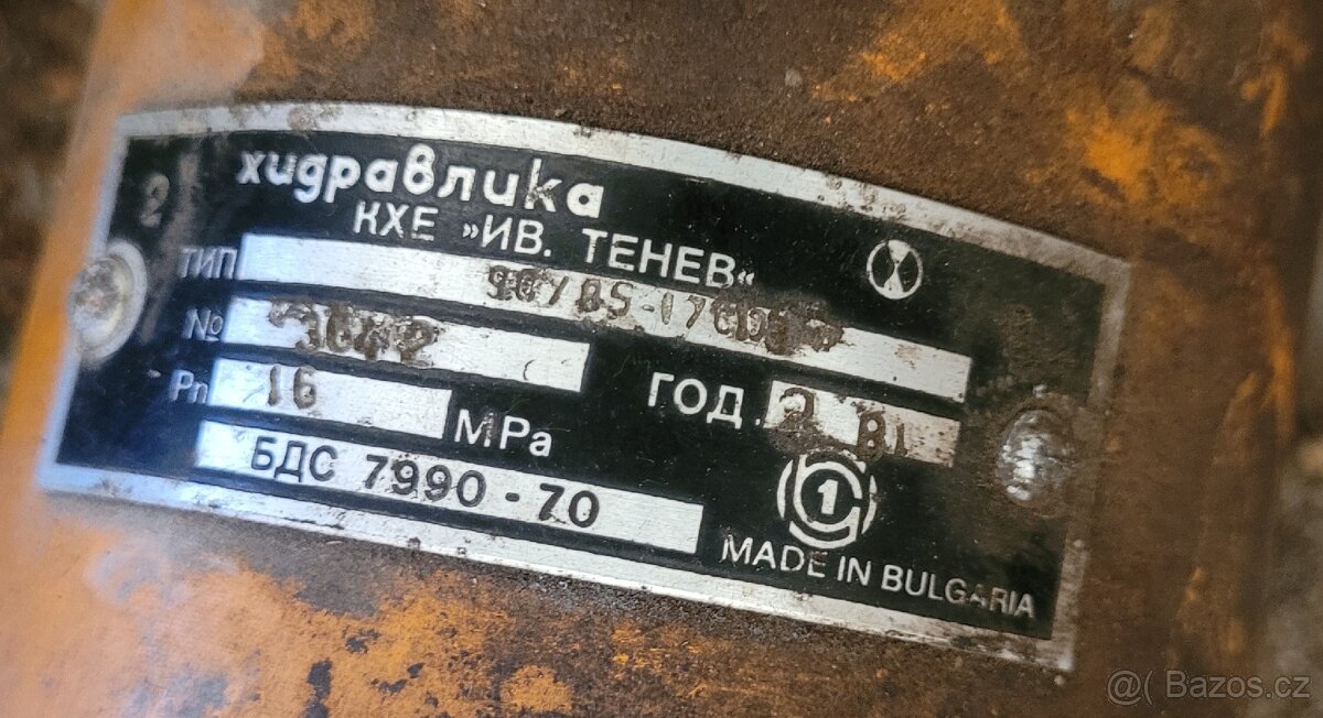 Hydraulický válec - 2