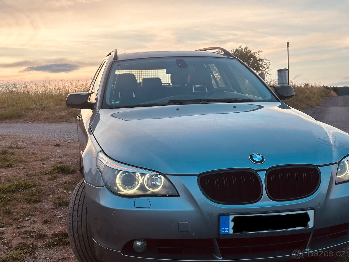 BMW E61 525i - 2