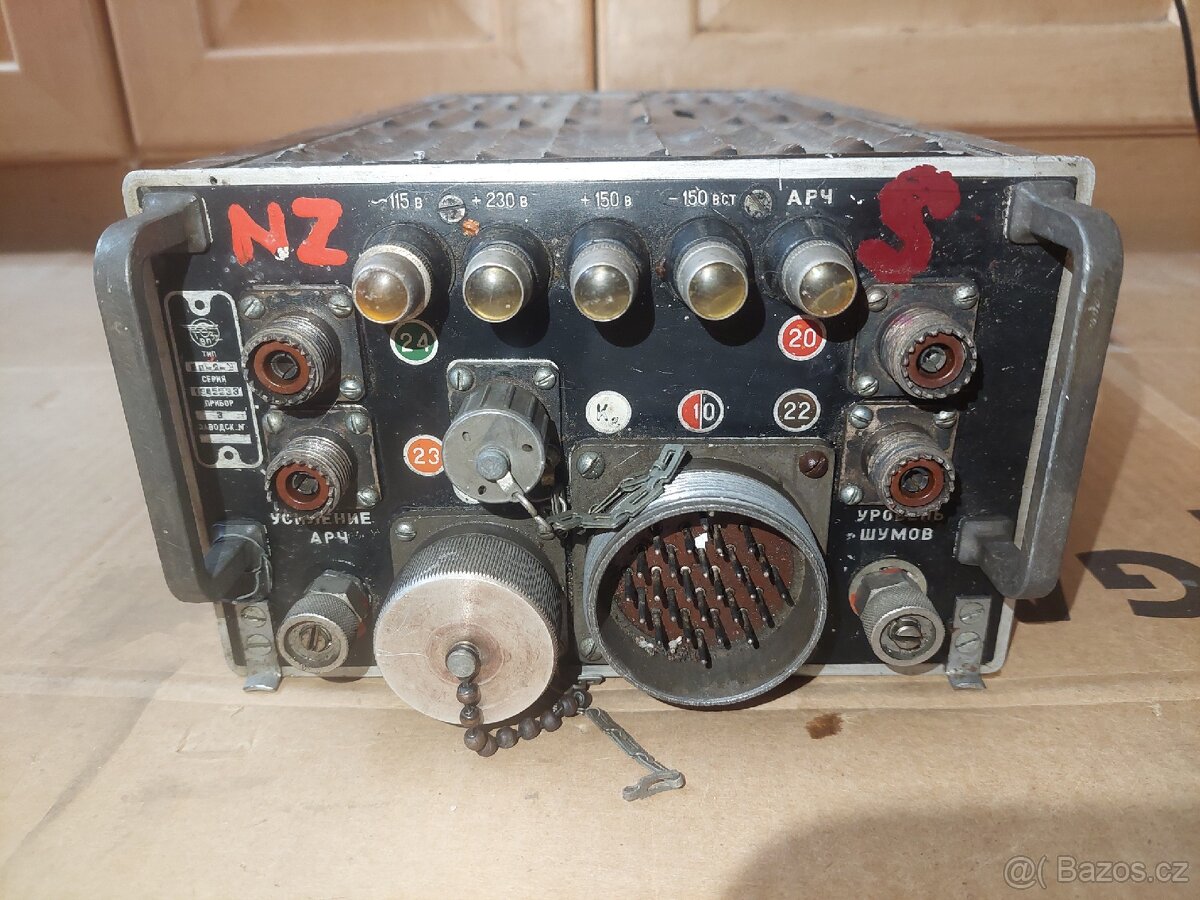 Sovětský modul vojenské radiostanice? Vysílačky? - 2