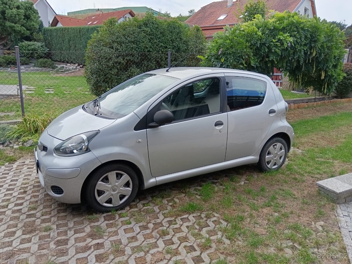 Toyota Aygo 1.0, 50 kW - 2