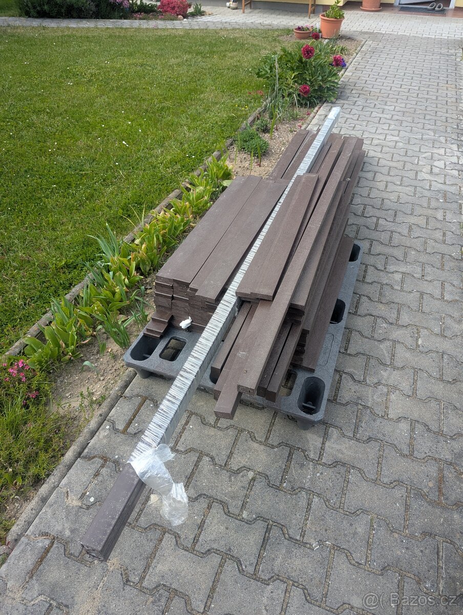 Plastové plotovky imitace dřeva - 2