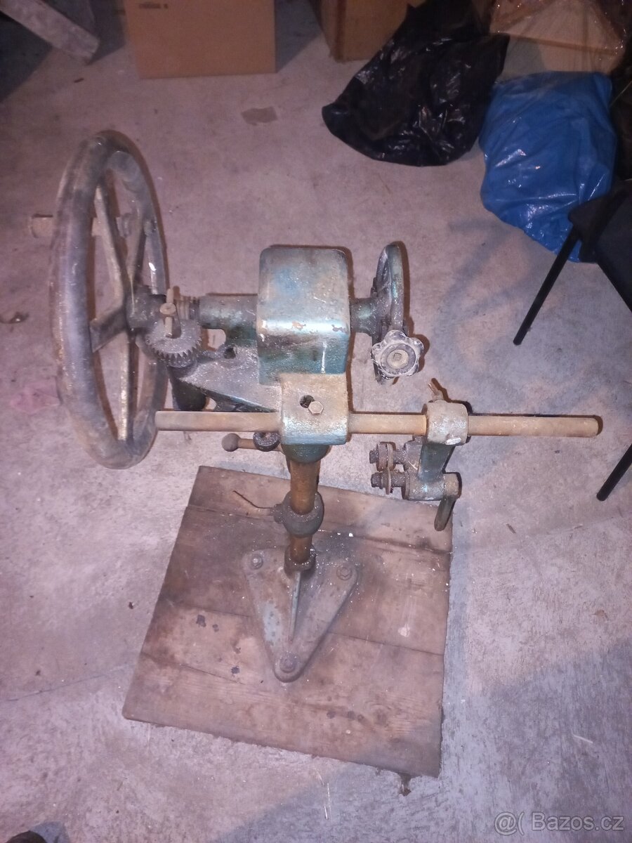 Zavíračka konzerv - 2