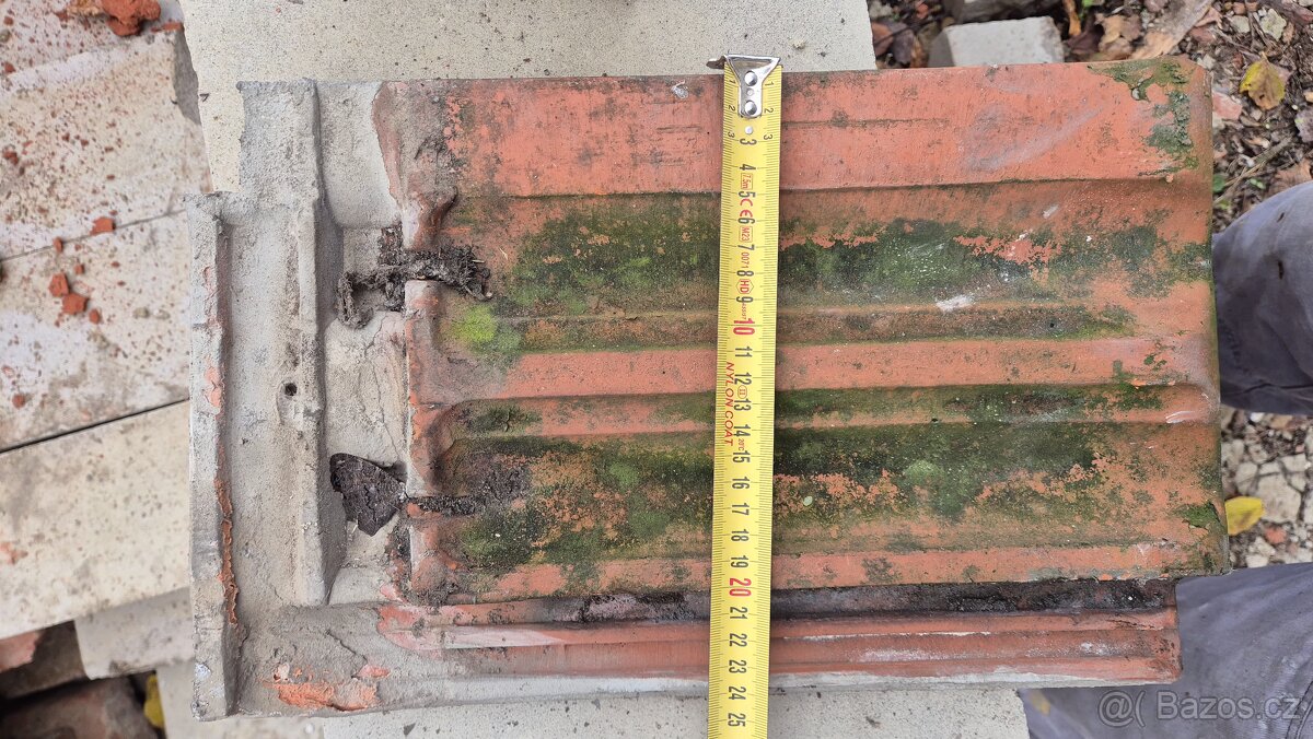 Střešní tašky (křidlice) - 2