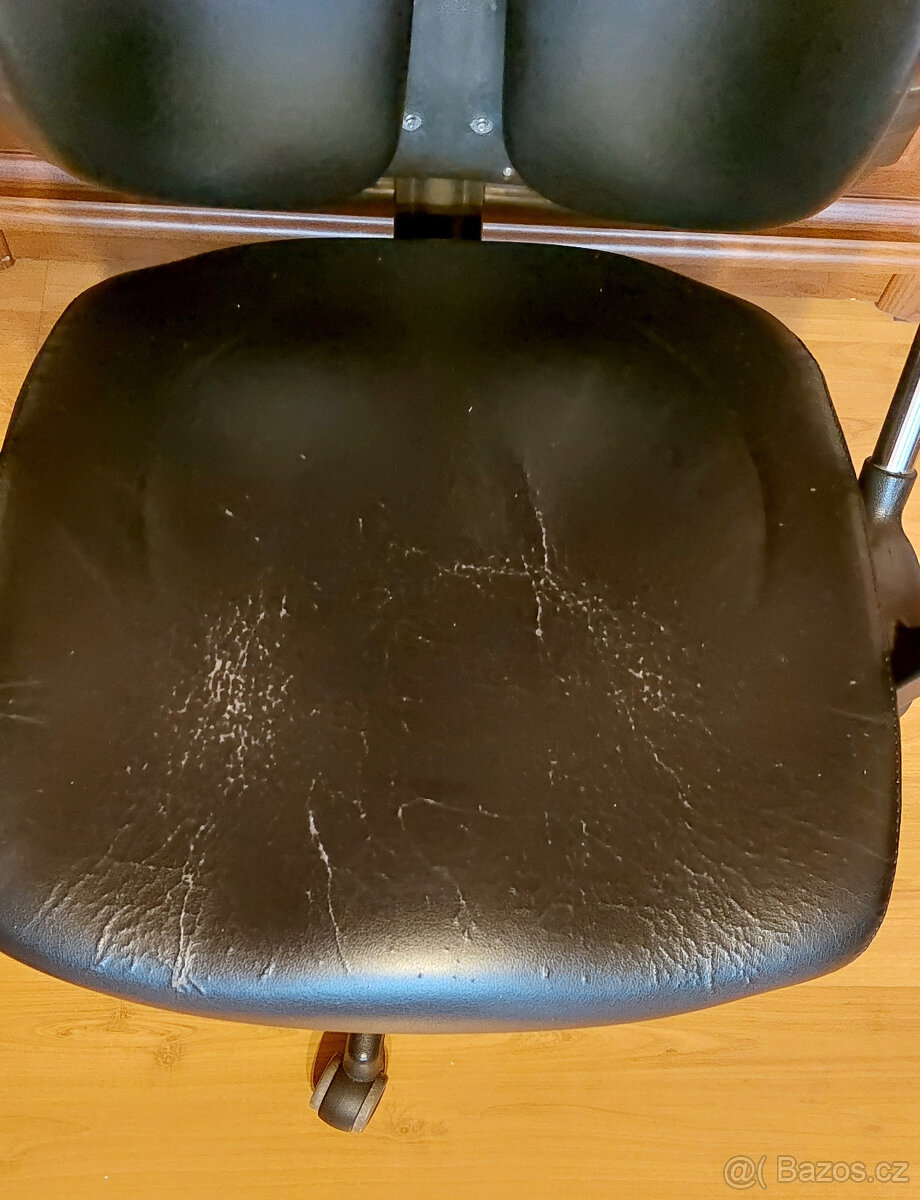 Kancelářská otočná ergonomická židle - 2