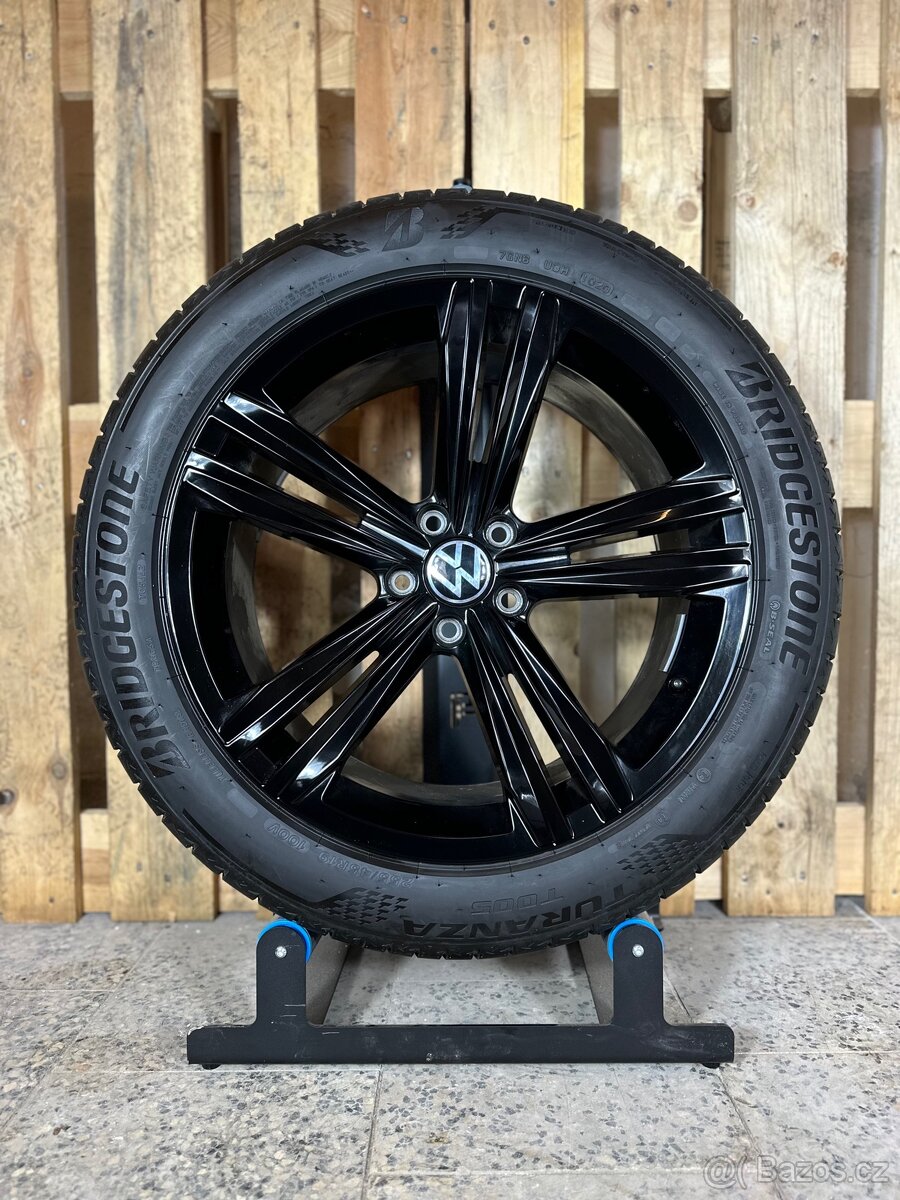 Alu kola 5x112 r19 s pneu (Zr28) - 2