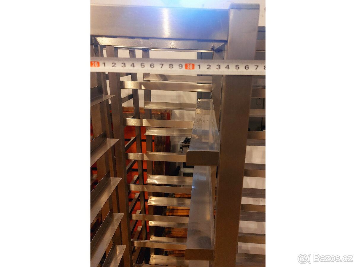 Nerezový přepravní vozík pro jídelní tácy, 5ks - 2